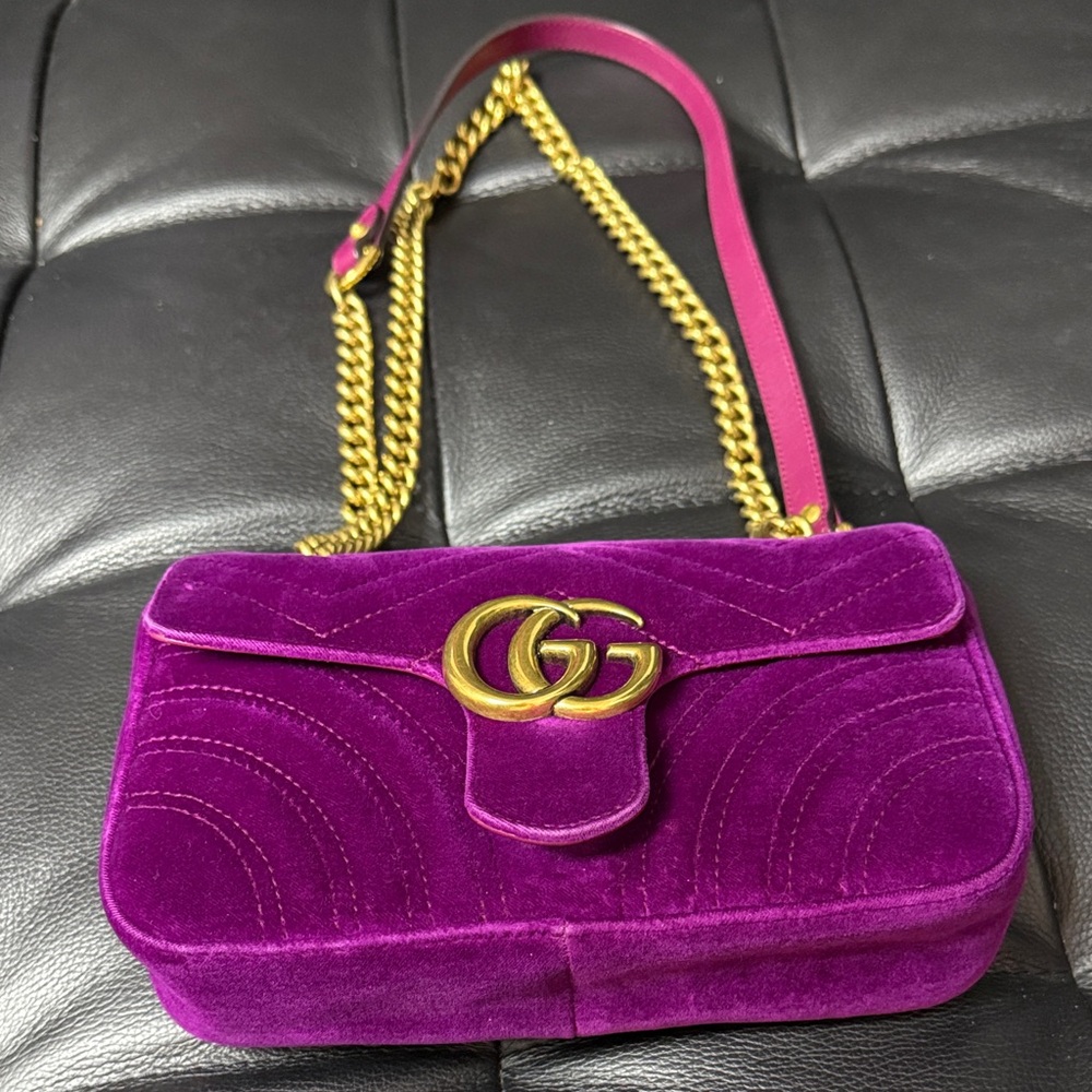 GUCCI Medium Sz Purple-Pinkish Velvet Gold Chain Shoulder/Crossbody Bag